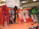 Brasil Show auf der Messe, Kostüme in Firmenfarbe des Kunden möglich (41).JPG